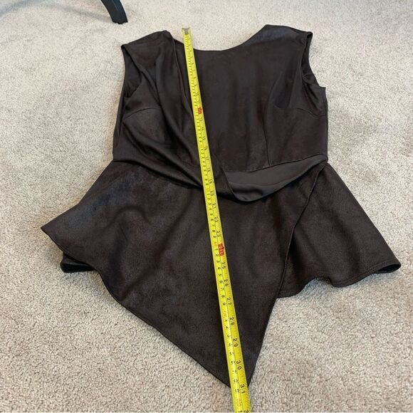 Nha Khanh brown faux suede asymmetrical draped peplum top Sz 10 sleeveless - Picture 13 of 16